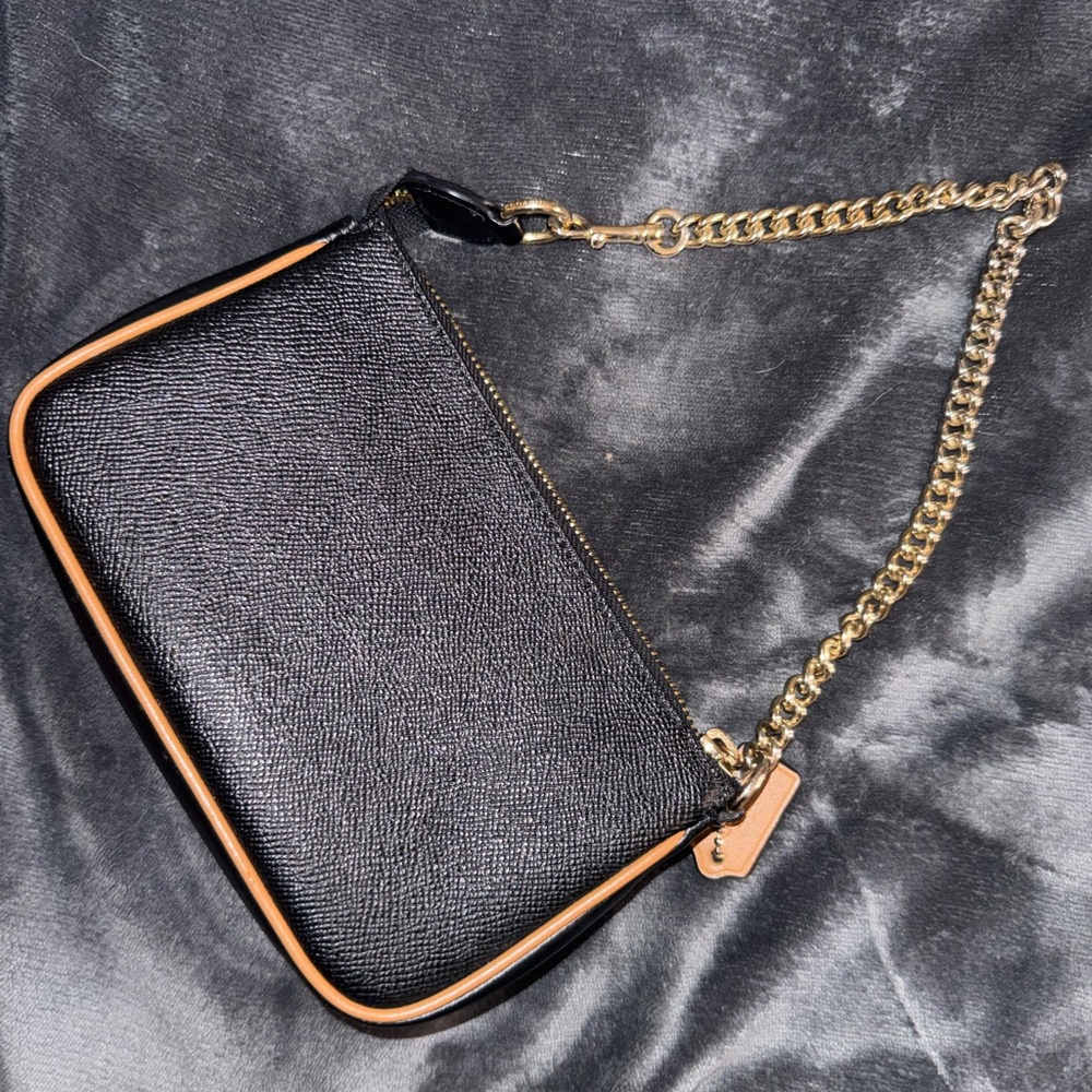 Coach Black & Tan Leather Wristlet Clutch with Gold Chain - Picture 5 of 7